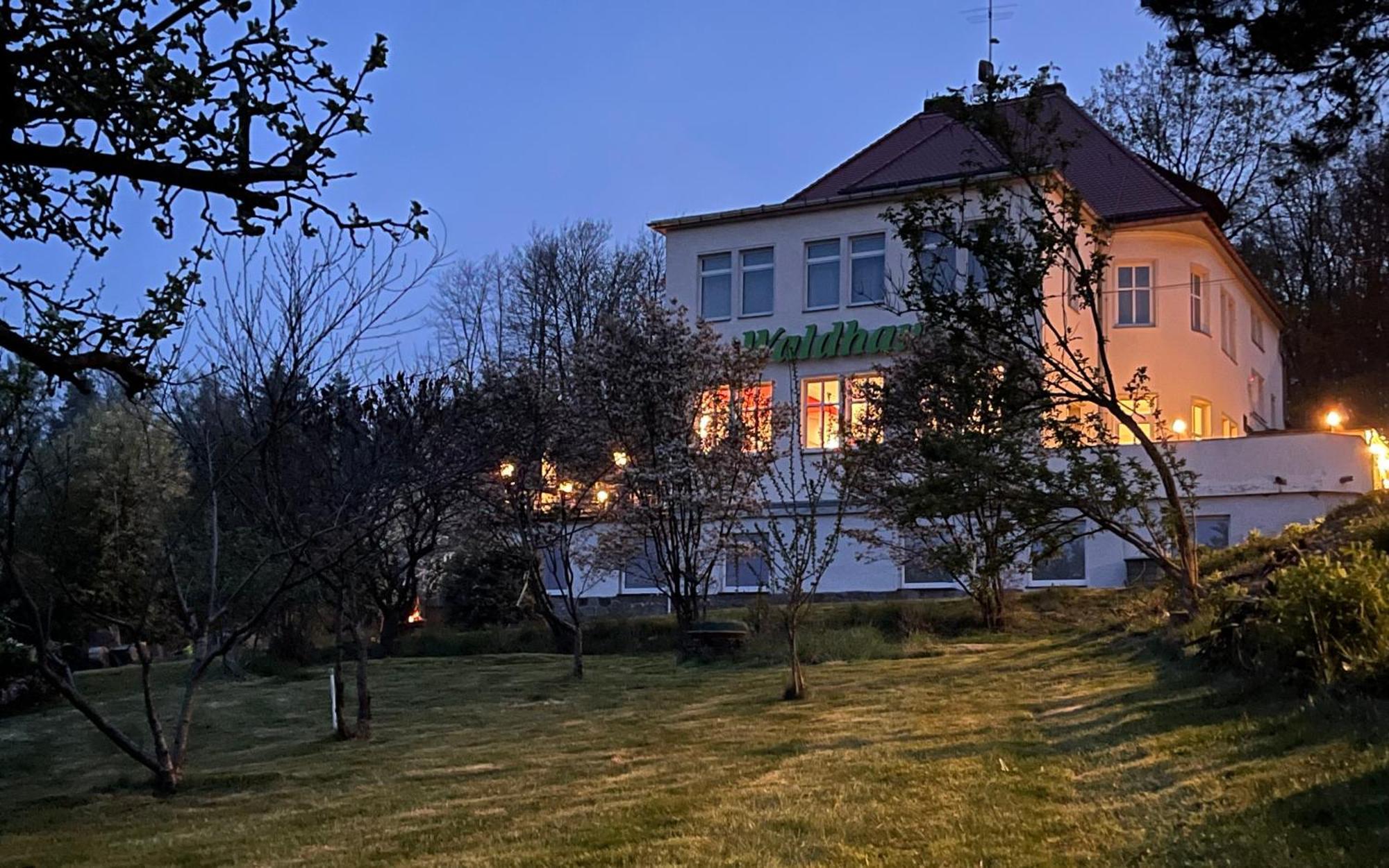 Waldhaus Pulsnitz Hotel Exterior photo